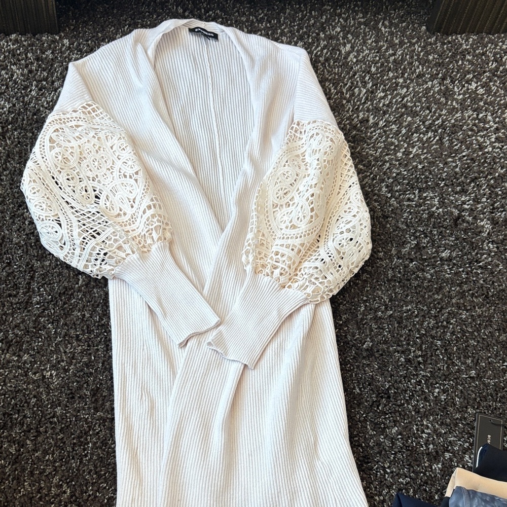 Express Cream Cardigan with Lace Sleeves